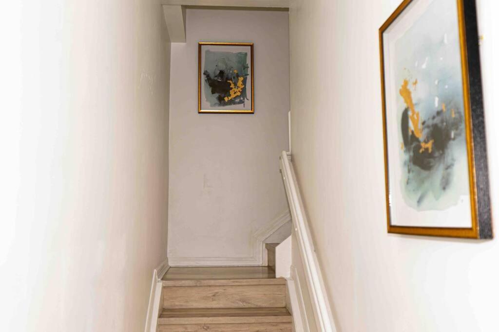 Newly Renovated Condo 5 Min From Airport マイアミ エクステリア 写真
